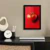 Tomaat - Rood - Hart fotolijst zwart zonder passe partout klein -sfeer1