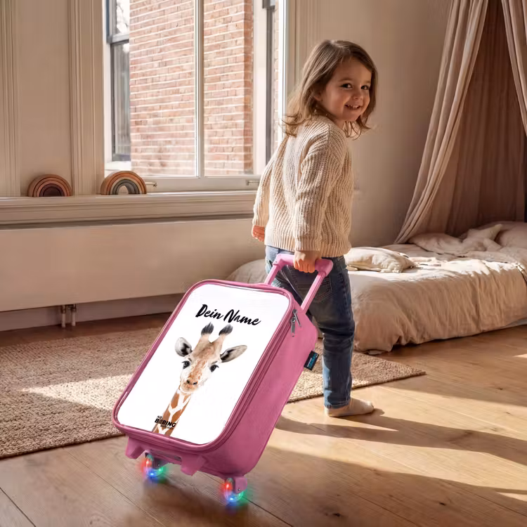 Kinderkoffer Rosa mit Name - Gerrie Giraffe — 3